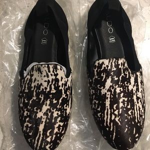 New Aldo  Memoli Flats